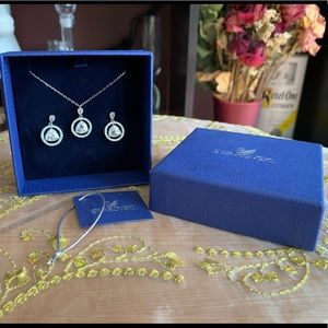 Swarovski Crystal Necklace and Earrings Set